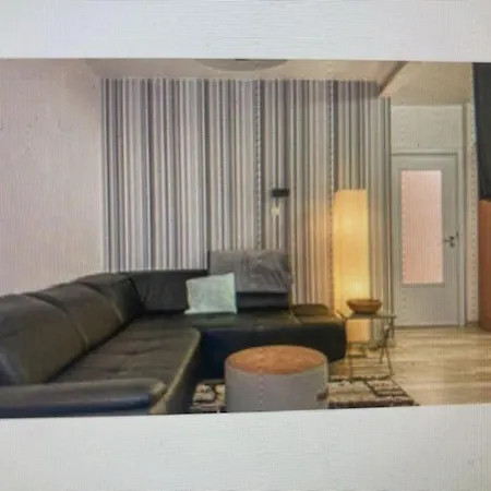 Knus Aan De Zeedijk Apartmán